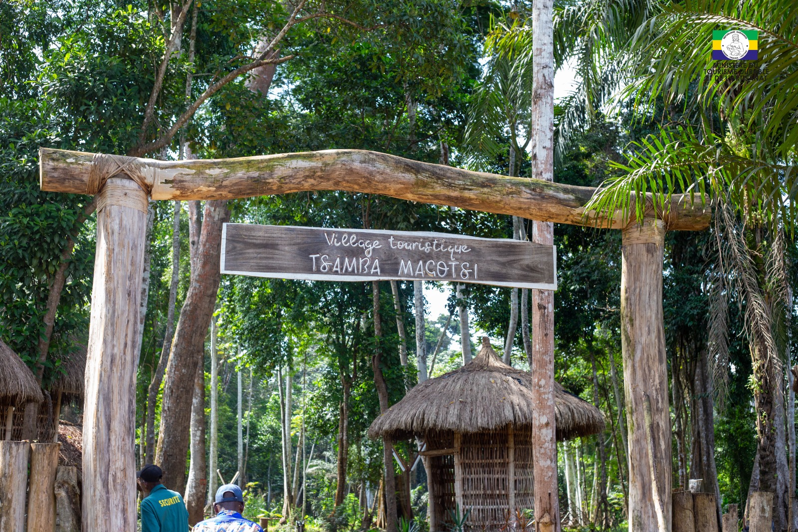 Ngounié : l’État relance la dynamique des sites touristiques de Tsamba-Magotsi et du Lac Bleu